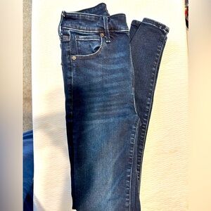 Like New Abercrombie & Fitch Simone High Rise Super Skinny Size 24/00